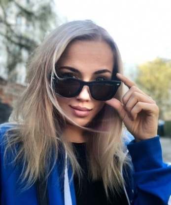 С удовольствием раскрою тебе все секреты нашего наслаждения. Обладаю неуловимым шармом и сексуальной энергией, которые ты непременно оценишь. Мои услуги просто фантастические – открой для себя новые грани наслаждения. Я могу быть нежной и непредсказуемо страстной в одно и то же время. Великолепное отношение к каждому клиенту и качественный сервис – вот что отличает меня от остальных. Мои фото безумно притягательны, и ты убедишься в этом лично. Предлагаю тебе окунуться в мир наслаждения и приятных эмоций – встречайся со мной и переживай самые завидные моменты твоей жизни. Отзывы моих постоянных клиентов говорят сами за себя – не упусти шанс испытать невероятное удовольствие вместе со мной. Жду тебя в Москве! 💋🌹 Анна